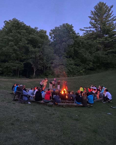 Summer Camp Asthetics, Camp Staff Aesthetic, American Camp Aesthetic, American Summer Camp Aesthetic, Camp America Counselor, Summer Camp Astethic, Counsellor Aesthetic, Summer Camp Pictures, Summer Camp Counselor Aesthetic