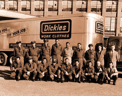 The Dickies brand has been around a long time. This photo dates back to the 1940s http://www.dickiesstore.co.uk/ Vintage Outfits Boys, Denim Ads, Japanese Street Fashion Men, Literary Travel, Fashion Textiles, Rm Williams, Workwear Brands, Workwear Style, Dickies Workwear