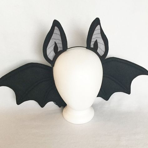 Bat Miraculous, Bat Ears Headband, Bat Diy, Miraculous Costume, Mlb Oc, Demon Costume, Bat Ears, Umbreon And Espeon, Bat Costume