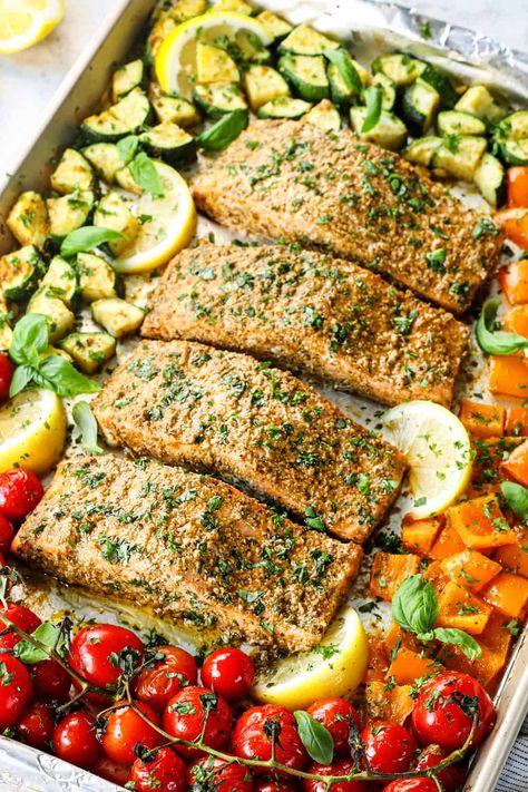 Pesto Salmon Quinoa Bowl, Salmon Recipes With Pesto Sauce, Baked Pesto Salmon Recipes, Keto Pesto Salmon, Salmon With Pasta Recipes Healthy, Fish With Pesto Recipes, Fish With Pesto, Baked Salmon Pesto, Grilled Pesto Salmon Recipes