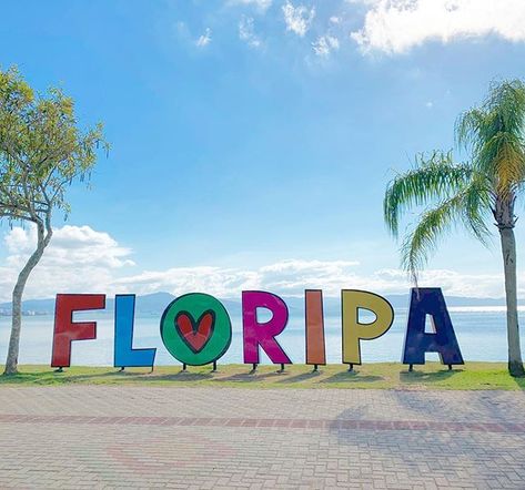 Novidade em Florianópolis! Um letreiro colorido com o apelido da cidade foi instalado no calçadão da Av. Beiramar Norte junto �à Praça Sesquicentenário próximo ao hotel Novotel. O desenho é do artista plástico Luciano Martins. O que você achou do letreiro? . Veja dicas e roteiros para vistar Floripa no blog meusroteirosdeviagem.com/categoria/floripa . #meusroteirosdeviagem Marketing Communication, Marketing Quotes, Chicago Cubs Logo, Business Management, Marketing Plan, Small Business Marketing, Internet Marketing, Business Marketing, Sport Team Logos