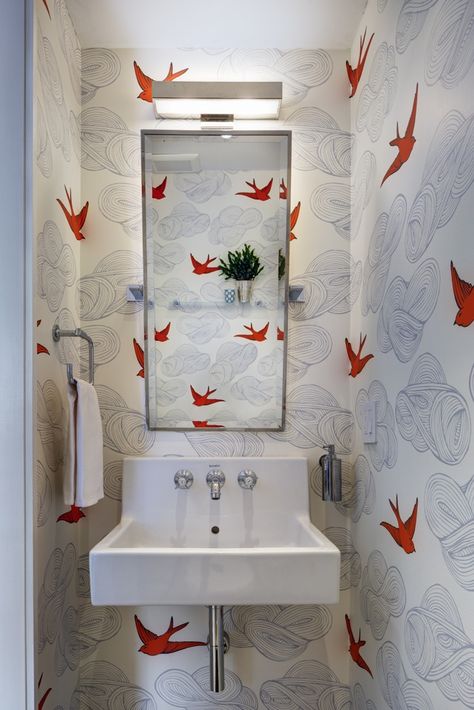 Powder Room Redo, Transitional Powder Room, Tiny Powder Rooms, Modern Powder Rooms, Nice Room, Farrow & Ball, Toilet Decoration, Powder Room Wallpaper, White Toilet