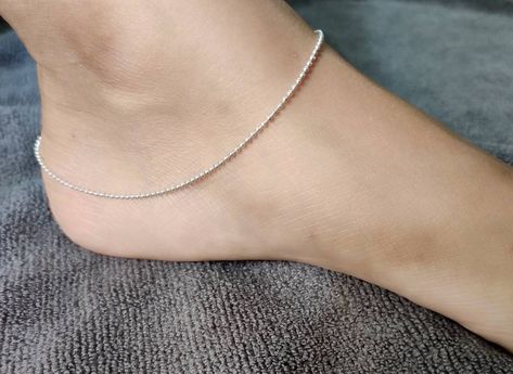 Solid 925 sterling silver anklet,silver ankle bracelet, minimalist anklet,Ball chain silver anklet,indian payal,dainty silver ankle ,pazeb Leg Anklets Silver, Indian Payal, Minimalist Anklet, Silver Anklets Designs, Anklets Online, Silver Payal, Anklets Indian, Anklet Silver, Silver Ankle Bracelet