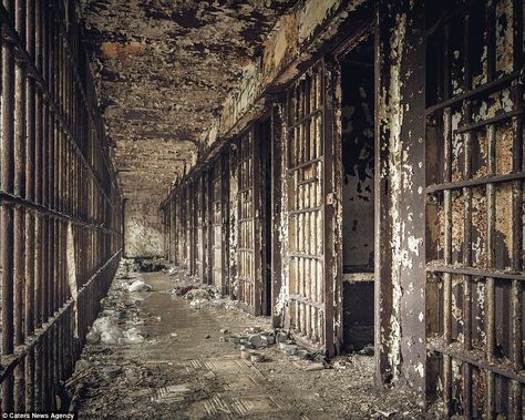 The Walking Dead Aesthetic, Haunted Prison, Spooky Images, Haunted Images, Abandoned Prisons, The Caged Bird, Eastern State Penitentiary, Caged Bird, Abandoned Asylums