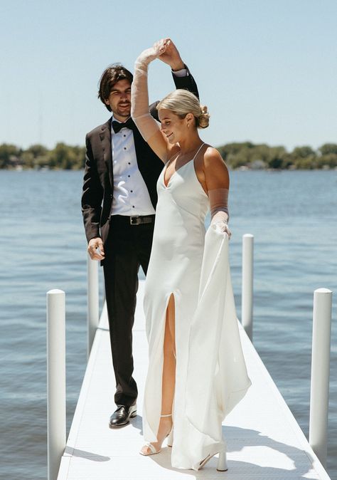 Wedding Pictures On Dock, Dock Wedding Photos, Lake Wedding Pictures, Summer Lake Wedding, Photography Prompts, Warsaw Indiana, Dock Wedding, Lake Wedding Photos, Wedding Party Poses