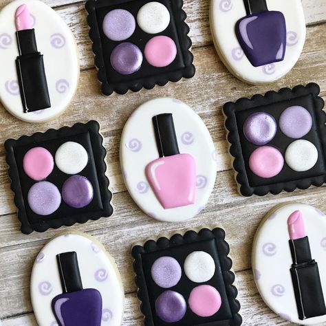 Makeup Decorated Cookies, Nail Salon Cookies Decorated, Make Up Cookies Royal Icing, Lipstick Cookies Decorated, Makeup Cookies Decorated, Girly Cookies Decorated, Make Up Cookies, Nail Polish Cookies, Makeup Cookies