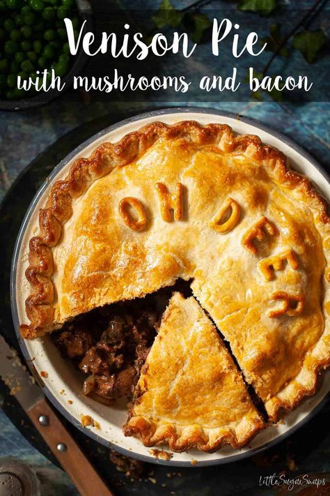 Venison Pie with Mushrooms and Bacon Venison Cottage Pie, Venison Pie Recipes, Venison Mince Recipes, Venison Hamburger Recipes, Venison Meat Pie, Venison Recipes Ground, Deer Heart Recipes, Venison Appetizers, Venison Pot Pie