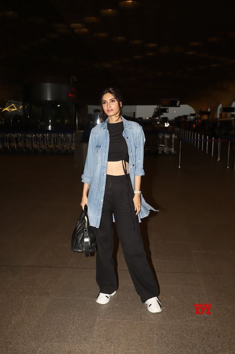 Diana Penty, At Airport, Normcore, Actresses, Beauty, Quick Saves