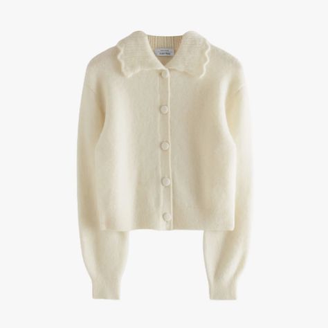 13 Peter Pan Collar and Bib-Style Sweaters to Shop Now | Vogue Peter Pan Collar Sweater, Scallop Collar, Frill Collar, Statement Collar, Straight Clothes, Collar Cardigan, Fashion Baby, Collar Sweater, Cardigan Sweaters For Women