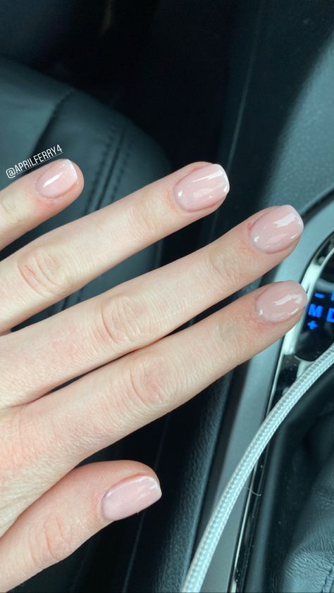 Natural Nails Sns, Short Natural Looking Dip Nails, Neutral Dip Nails Square, Sheer Nails Dip, Natural Short Dip Nails, Sheer Pink Dip Nails, Pale Pink Dip Nails, Light Pink Natural Nails, Short Sns