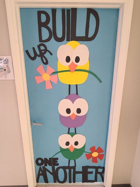 Bird Door Decorations Classroom, Classroom Door Spring Ideas, Classroom Spring Door Decorations, Class Door Decoration Ideas For Nursery, Easter Doors For Classroom, Spring Hallway Decorations School, Spring School Door Decorations, Easter Door Ideas, Spring Classroom Door Ideas