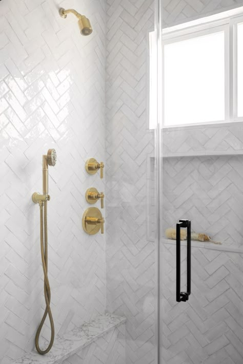 An All-in-One Suite: A Netflix Deep Dive - Studio McGee Mcgee And Co Bathroom, Masterbath Ideas, Rock Bathroom, Mcgee Bathroom, Studio Mcgee Bathroom, Dream Home Makeover, Extra Large Mirrors, Spa Style Bathroom, Bathroom Main