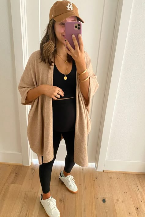 Leather Leggings Outfit Pregnant, Black Dress Maternity Outfit, Maternity Outfits Leggings Summer, 1st Trimester Outfits Fall, Comfy Outfits Pregnant, Comfy Cute Maternity Outfits, Maternity Concert Outfit Fall, Cute First Trimester Outfits, Brunch Outfit Pregnant