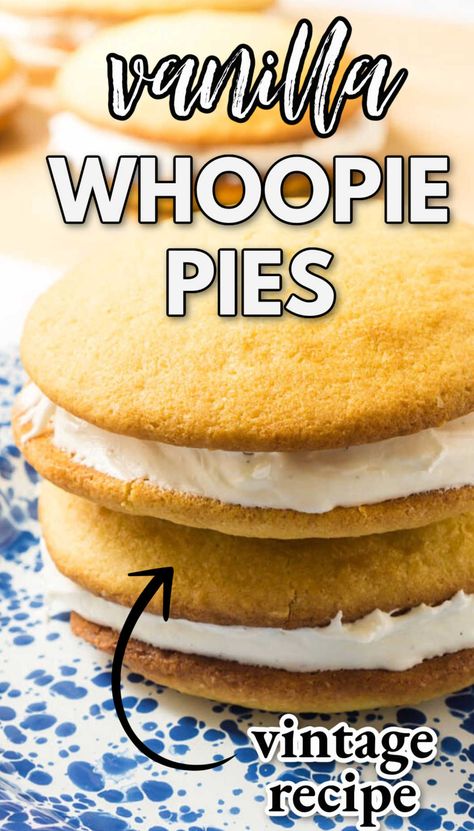 Vanilla Whoopie Pie Recipe, Vanilla Whoopie Pies, Whoopie Pie Filling, Whoopee Pie, Dessert Quick, Marshmallow Filling, Whoopie Pie Recipe, Chocolate Whoopie Pies, Cake Calories