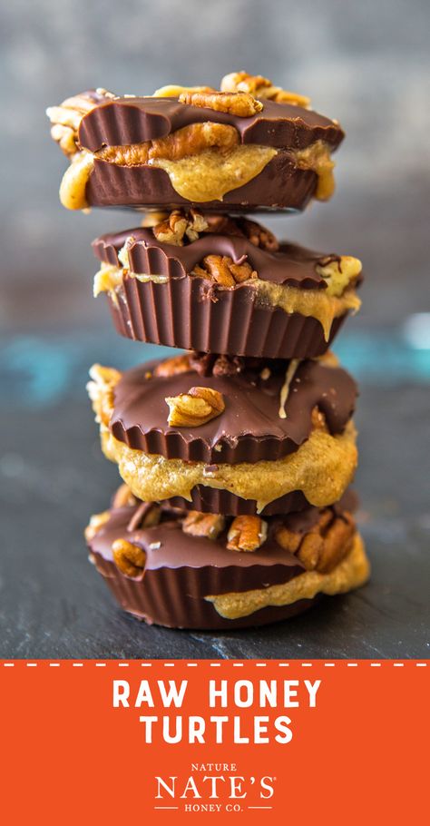 Caramelized Honey, Pecan Treats, Honey Dripping, Chocolate Turtle, Honey Chocolate, Chocolate Turtles, Chocolate Pecan, Food Ingredients, Honey Recipes