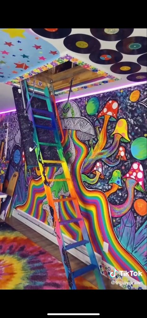 Crazy Bedroom Ideas, Hippie House Aesthetic, Trippy Wall Mural, Bedroom Art Painting, Hippie House, Trippy Wall, Cool Room Decor, Hippie Room Decor, Painting Walls