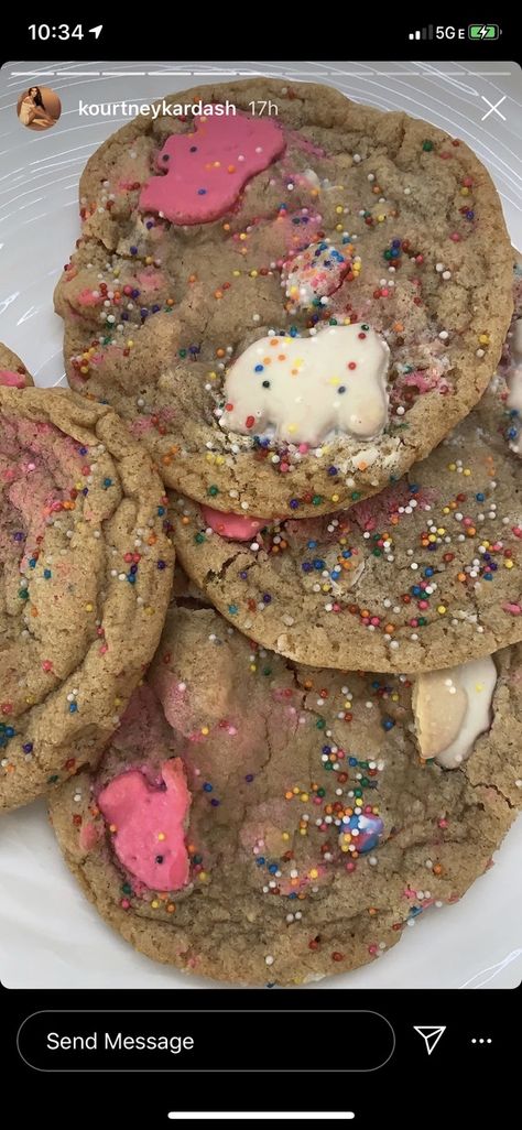 Animal Cracker Cookies, Animal Crackers Recipe, Animal Cookies Recipe, Frosted Animal Crackers, Cracker Dessert, Animal Cracker, Animal Cookie, Celebrity Recipes, Ice Cream Scooper