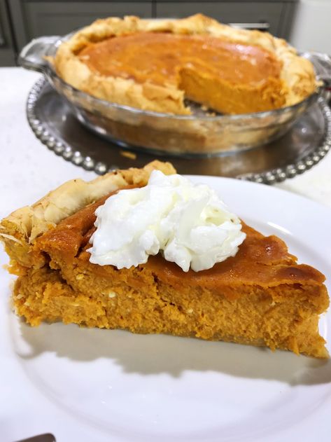 Pumpkin Pie with a Phyllo Crust - Eleni Saltas Recipe With Sweetened Condensed Milk, Libbys Pumpkin Pie, Reading Pumpkin, Modern Honey, Pumpkin Pie Recipe Easy, Perfect Pumpkin Pie, Buttery Pie Crust, Condensed Milk Recipes, Easy Pumpkin Pie