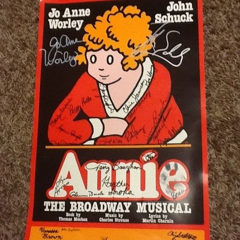 Annie Broadway Musical Poster Cast Signed 1992 New York Musicals Posters, Annie Broadway, Annie The Musical, Broadway Musicals Posters, Annie Mac, Broadway Plays, Broadway Musical, Broadway Musicals, Broadway