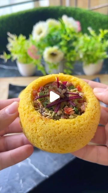 Chaat Party Decoration, Indian Snacks Recipes Easy, Chaat Party, Indian Breakfast Recipes, Chocolat Cake, Khaman Dhokla, Dhokla Recipe, Easy Snacks For Kids, Indian Appetizers