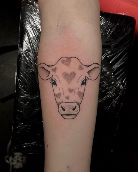 Small Animal Tattoo Ideas, Small Animal Tattoo, Cow Tattoo Ideas, Cow Tattoos, Highland Cow Tattoo, Small Tattoo Ideas For Men, Flesh Tattoo, Cow Tattoo, Sweet Cow