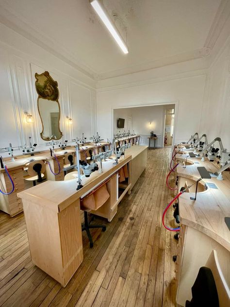 Jewelry Studio Organization, Jewelers Workbench, Office Reception Area, Cubby Hole, Jewellery Shop Design, Jewellers Bench, Club Office, Workshop Design, Studio Organization