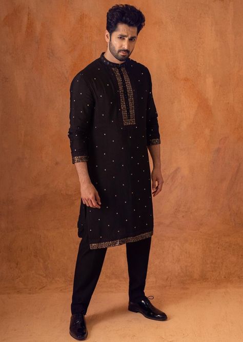 Traditional Indian Mens Clothing, Kurta Designs Men's, Make Up Guide, Kurta Pattern, Indian Wedding Clothes For Men, Danish Taimoor, African Wear For Men, Wedding Kurta For Men, Boys Kurta Design