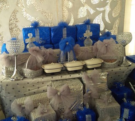 Eru iyawo#7 Wedding Flavors, Traditional Wedding Gifts, Nigerian Traditional Wedding, Trousseau Packing, African Theme, Traditional Wedding Cake, Wedding Gifts Packaging, Cold Brew Coffee Maker, Wedding List