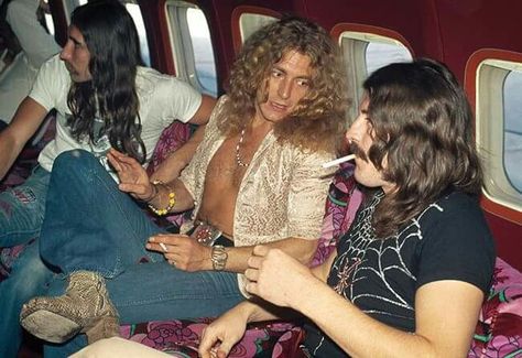 Robert Plant and John Bonham.   Check out those snakeskin platform shoes! Robert Plant Led Zeppelin, Planes Party, Rock Star Party, John Paul Jones, John Bonham, Joe Cocker, Led Zep, Eddie Van Halen, Dave Grohl