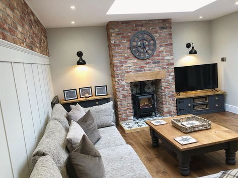 Exposed Brick Living Room, Exposed Brick Fireplaces, Brick Fireplace Wall, Wood Burning Stoves Living Room, Log Burner Living Room, House Renovation Design, Fireplace Inspiration, Brick Living Room, Bungalow Ideas