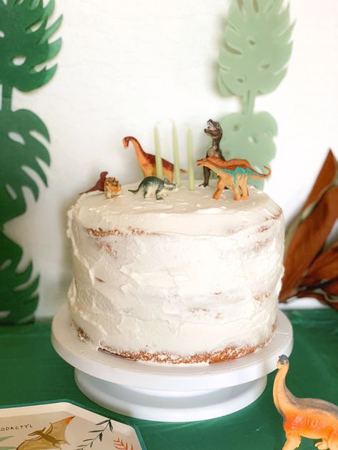 1 Year Dinosaur Birthday Party, Dinosaur Kids Party, Baby Birthday Theme, Dino Birthday Cake, Beeswax Birthday Candles, Birthday Party Theme Ideas, Dinosaur Birthday Cakes, Birthday Theme Ideas, Easter Baskets For Toddlers