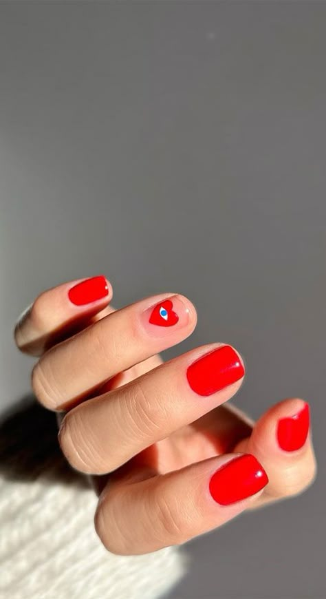 Red Nails Polka Dots, Square Manicure Ideas, Nails With Minimal Design, Red Gelish Nails, Unique Red Nails, Minimal Nail Art Simple, Chili Nails, Short Nail Designs Simple, Short Red Nails