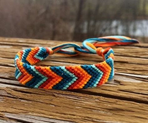 Chevron Bracelet 3 Colors, Boys Friendship Bracelets, Chevron Friendship Bracelets Colors, Chevron Friendship Bracelet, Chevron Friendship Bracelets, Braided Friendship Bracelets, Friendship Bracelet Patterns Easy, Cute Friendship Bracelets, Diy Bracelets Tutorials