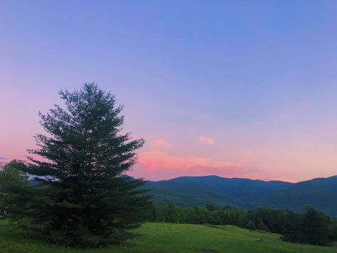 Vermont Aesthetic Wallpaper, Hiking England Aesthetic, Vermont Mountains Aesthetic, Vermont Summer Aesthetic, Vermont Scenery, Summer Manifestations, Vermont Aesthetic, Vermont Summer, Indie Folk Music