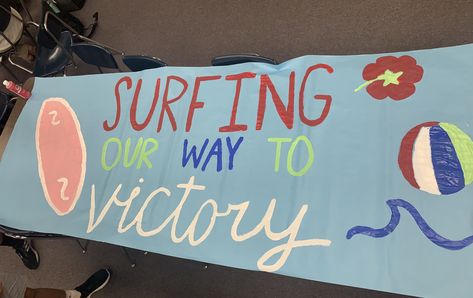 SPIRIT SIGNS Hawaiian Cheer Signs, Hawaiian Run Through Signs Football, Hawaiian Theme Football Signs, Beach Theme Football Game Posters, Cheer Fundraiser Poster Ideas, Cheer Posters For Football, Pep Rally Sign Ideas, Fnl Student Section Signs, School Signs Spirit Posters