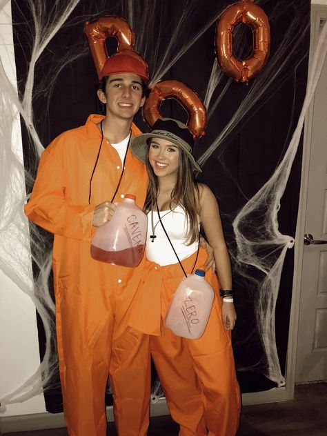 Holes Characters Costume, Holes Halloween Costume Group, Hole Album Cover Costume, Holes Movie Costume, Zero Holes Halloween Costume, Holes Costume Halloween, Halloween Costumes College Couples, Hole In One Halloween Costume, Holes Costume