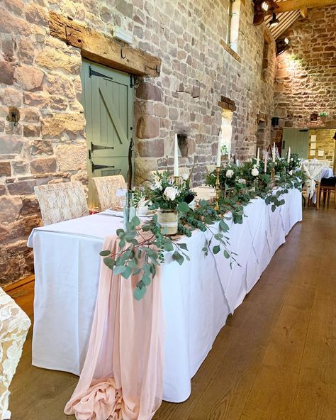 Princess Occasions on Instagram: “T O P // Throwing it back this evening, to one of our all time favourite top tables at the gorgeous @theashesbarns! The messy foliage,…” Wedding Top Table Flowers, Wedding Top Table Decorations, Chapel Decor, Top Table Ideas, Top Table Flowers, Head Table Wedding Decorations, Chiffon Table Runner, Wedding Top Table, Mums Wedding