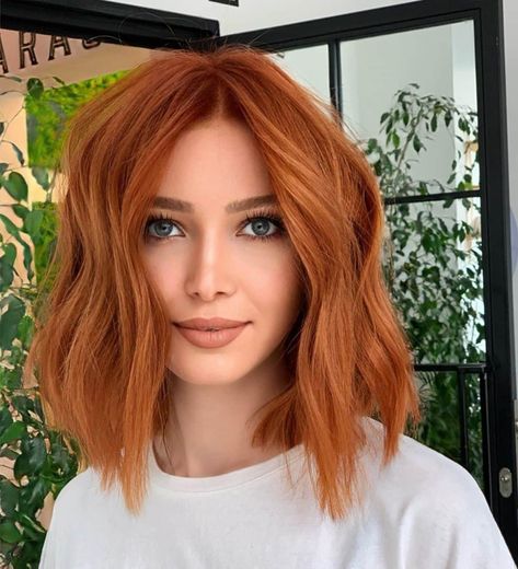 Balayage for Short Hair: 28 Stunning Hair Color Ideas Balayage For Short Hair, Cheveux Oranges, Hair Color Orange, Red Hair Inspo, Ginger Hair Color, Copper Hair Color, Hair Color Auburn, Short Hair Balayage, Short Hair Color