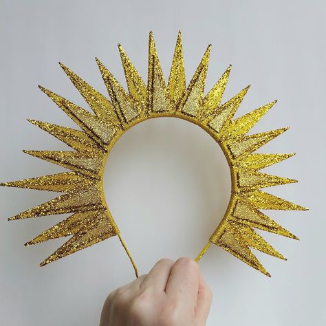 Glitter gold sun crown  Sun goddess costume Christmas sun headpiece  Celestial gold sun headband  Festival gold  halo crown  Halloween sun headdress  Other Holiday headbands  https://www.etsy.com/shop/DekorLiuSy?ref=seller-platform-mcnav&section_id=23780040 The accessory is made by hand from glitter eva foam. It is soft and lightweight material. At the base is a metal hairband of standard size. Sun Headdress, Sun Headpiece, Sun Halo Crown, Sun Goddess Costume, Sun Headband, Celestial Headpiece, Sun And Moon Costume, Goddess Headdress, Gold Halo Crown