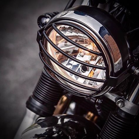 Headlight Design, Moto Mods, Cafe Racer Parts, Custom Motorcycle Parts, Life Behind Bars, Motorcycle Ideas, Motorcycle Custom, Motorcycle Tips, Custom Headlights