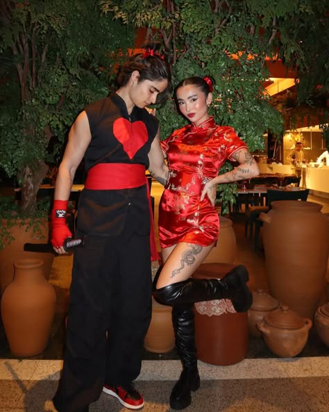 pucca & garu❤️ #avioesfantasy | Instagram Ginger Boyfriend Halloween Costume, Super Hero Costumes For Couples, Puca And Garu Costumes Couple, Mulan And Shang Costume, Pucca Halloween Costume, Pucca X Garu Costume, Pucca And Garu Costumes, Emo Couple Costumes, Creative Costumes For Couples