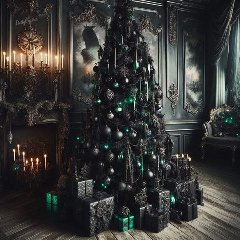 Dark Green And Black Christmas Tree, Dark Nutcracker Aesthetic, Slytherin Christmas Tree, Dark Academia Christmas Tree, Dark Green Christmas Aesthetic, Black And Green Christmas Tree, Goth Christmas Aesthetic, Black And Green Christmas Decor, Gothic Christmas Aesthetic