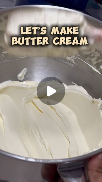 How To Make Butter Cream Icing, How To Make Buttercream Icing, Simple Butter Cream Frosting Recipe, Butter Cream Board, How To Make Cream For Cake, How To Make Buttercream, Butter Cream Icing Recipe, Whipped Cream Cake Design, Buttercream Frosting For Decorating