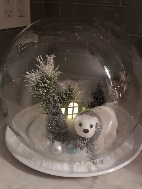 Polar Bear Centerpieces Winter Wonderland, Baby Shower Snow Globe, Winter Wonderland Snow Globes, Polar Bear Centerpieces, Snow Centerpieces, Snowglobe Centerpiece, Polar Bear Baby Shower Theme, Snow Globe Centerpiece, Sweet 16 Winter Wonderland