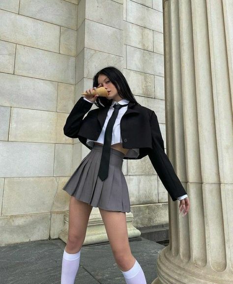 Mini Skirt Fashion, Birkenstock Outfit, Summer Pieces, Hello October, Stylish Work Outfits, Trendy Fashion Outfits, Feminine Outfit, Kpop Fashion Outfits, Really Cute Outfits