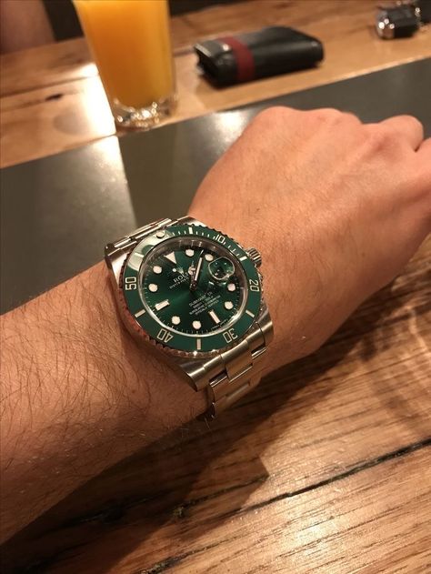 Rolex Hulk, Longines Watch Men, Square Watches, Diesel Watches For Men, Wrist Weights, Relic Watches, Mens Digital Watches, Mens Jewerly, Mens Gadgets