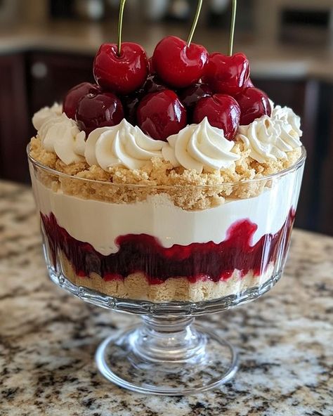 Cherry Cheesecake Trifle, Cheesecake Flavors, Trifle Bowl Recipes, Trifle Dessert Recipes, Cherry Topping, Cheesecake Trifle, Trifle Dish, Trifle Desserts, Trifle Recipe