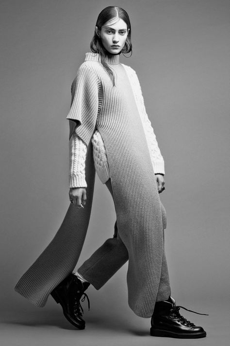 by Dancian for L’Express Styles, October 2014 White Salad, Fashion Gone Rouge, Knitwear Inspiration, Knitwear Fashion, Knit Picks, Knit Fashion, Mode Inspiration, Oversized Sweater, Dress Design