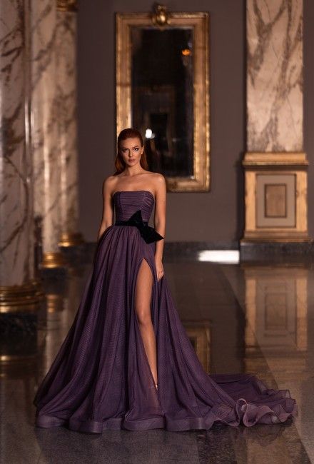 Dresses For Brown Skin, Side Split Prom Dress, Prom Dresses Strapless, Prom Dress Cocktail, Zuhair Murad Dresses, Purple Evening Dress, Strapless Prom Dresses, Evening Dress Floor Length, Evening Dresses Short