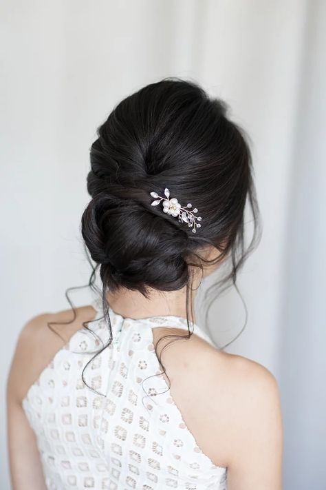 Asian Hair Updo, Tea Ceremony Hair, Asian Wedding Hair, Low Bun Wedding Hair, Bride Hairstyles Updo, Asian Wedding Makeup, Asian Bridal Hair, Summer Wedding Hairstyles, Asian Bridal Makeup